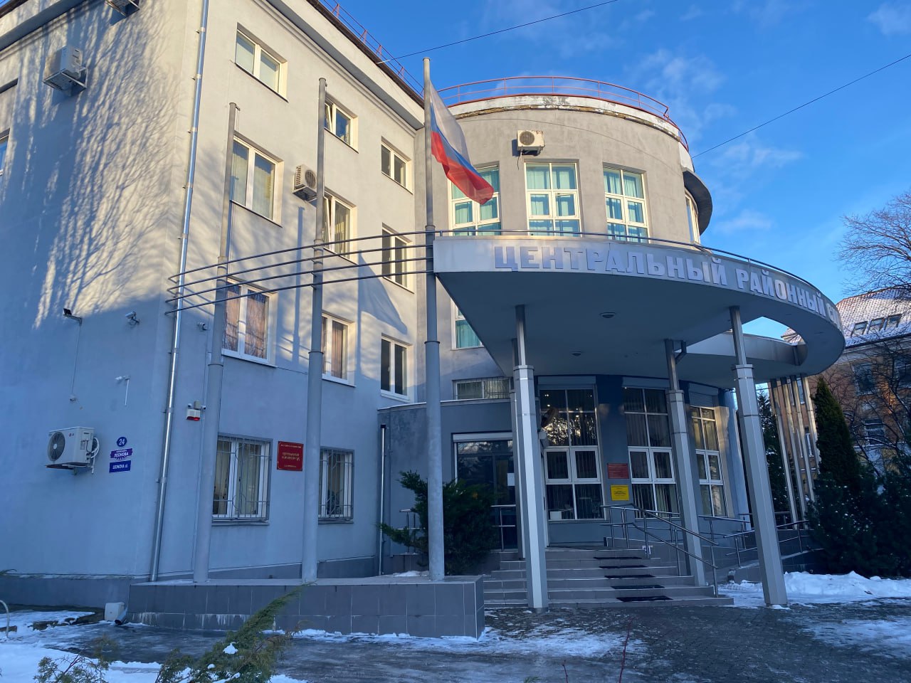Трое калининградцев получили сроки за вымогательство и похищение человека